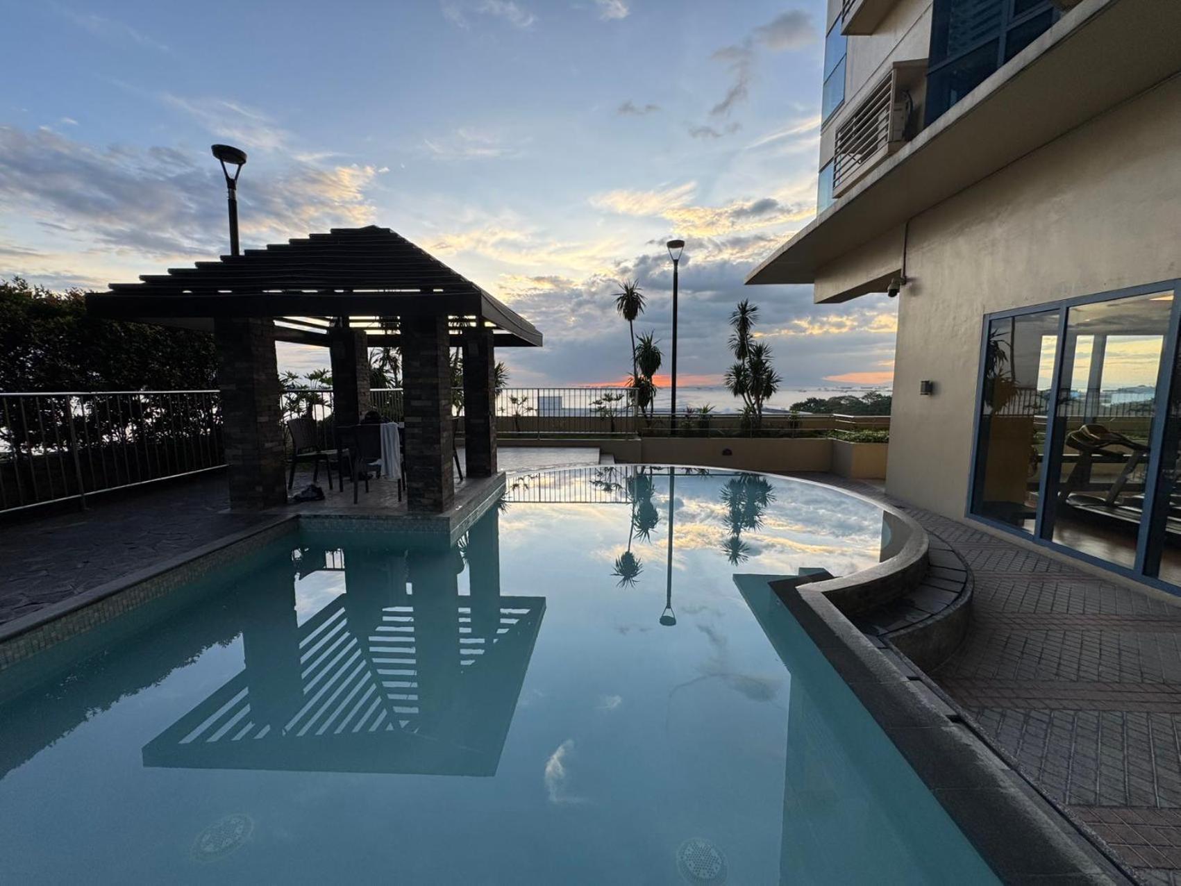 Grand Riviera Suites Manila Dış mekan fotoğraf